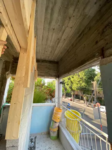 שיפוץ כניסה לבית